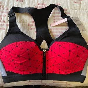 NEW! Victoria Secret max support sports bra